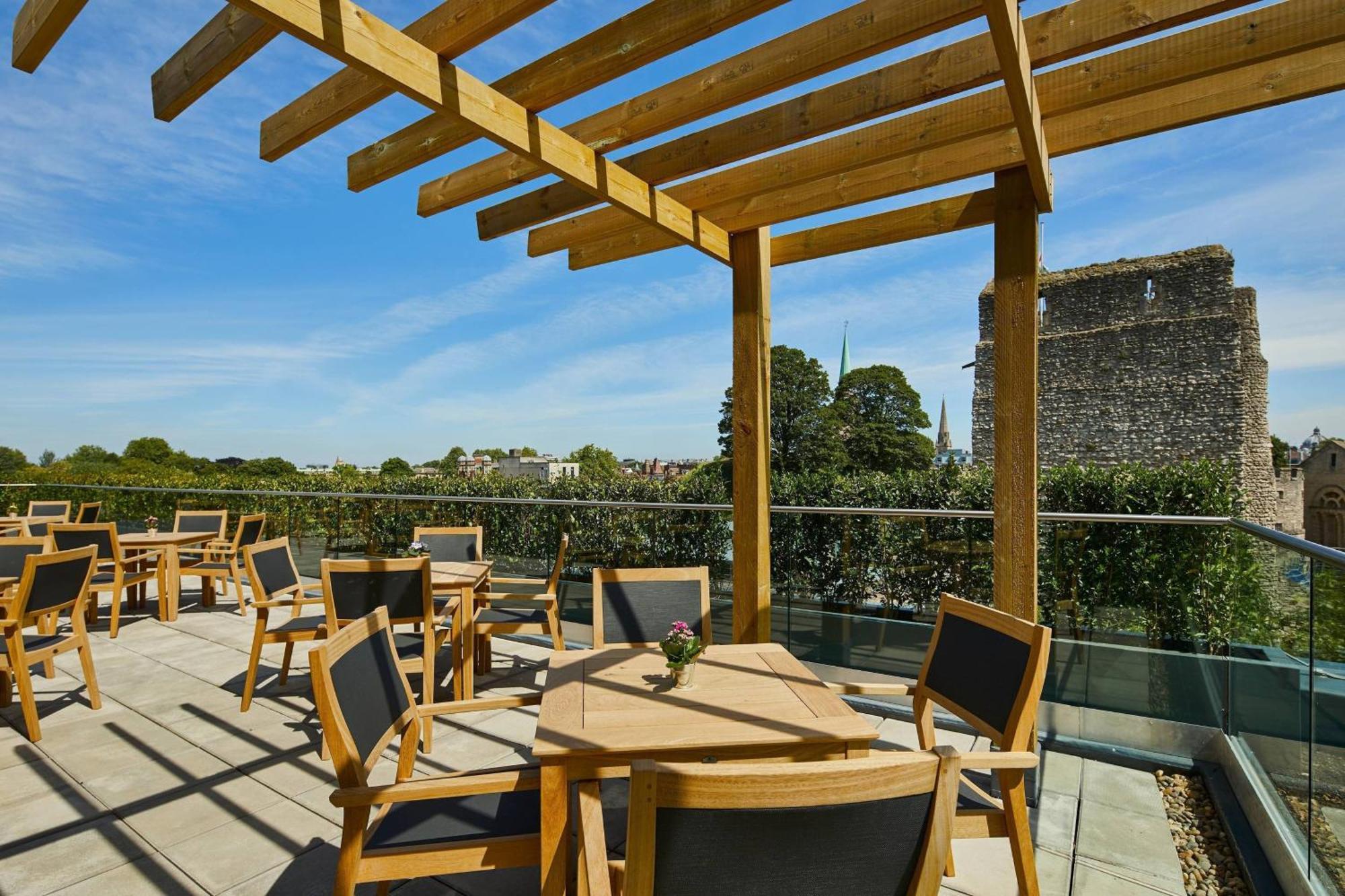 Courtyard By Marriott Oxford City Centre Hotel Exterior photo