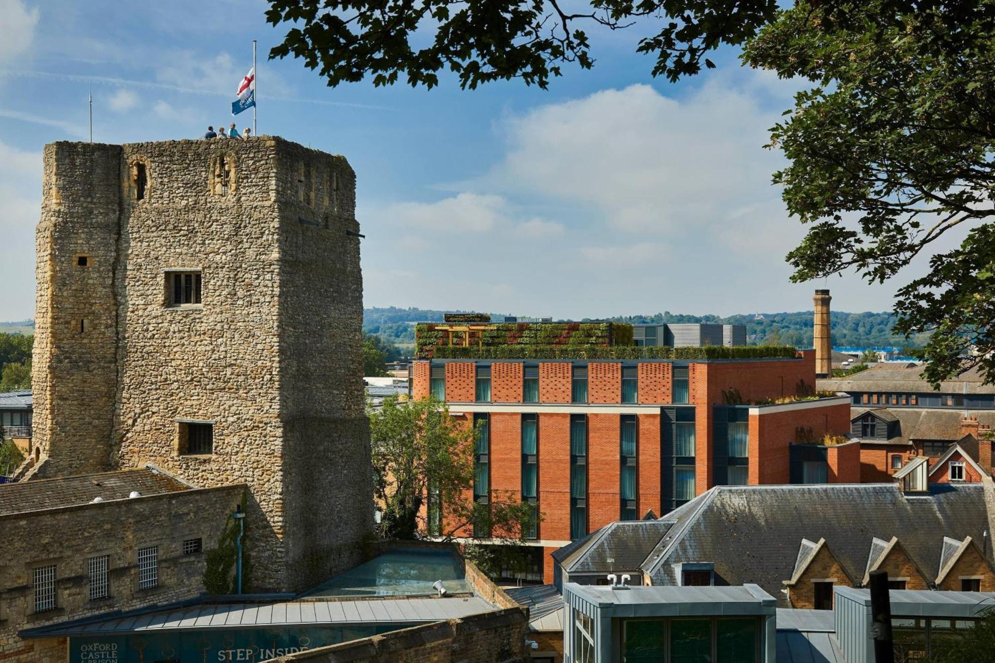 Courtyard By Marriott Oxford City Centre Hotel Exterior photo